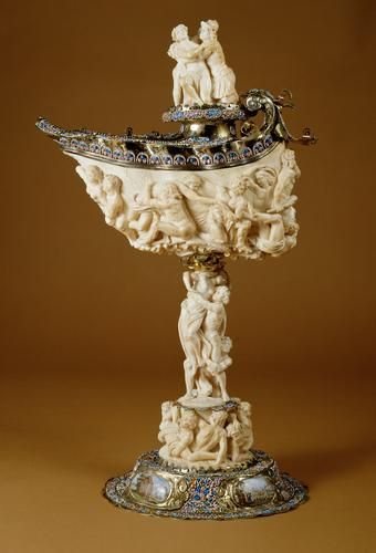 Pokal (cup). Ivory (G. Pfründt)